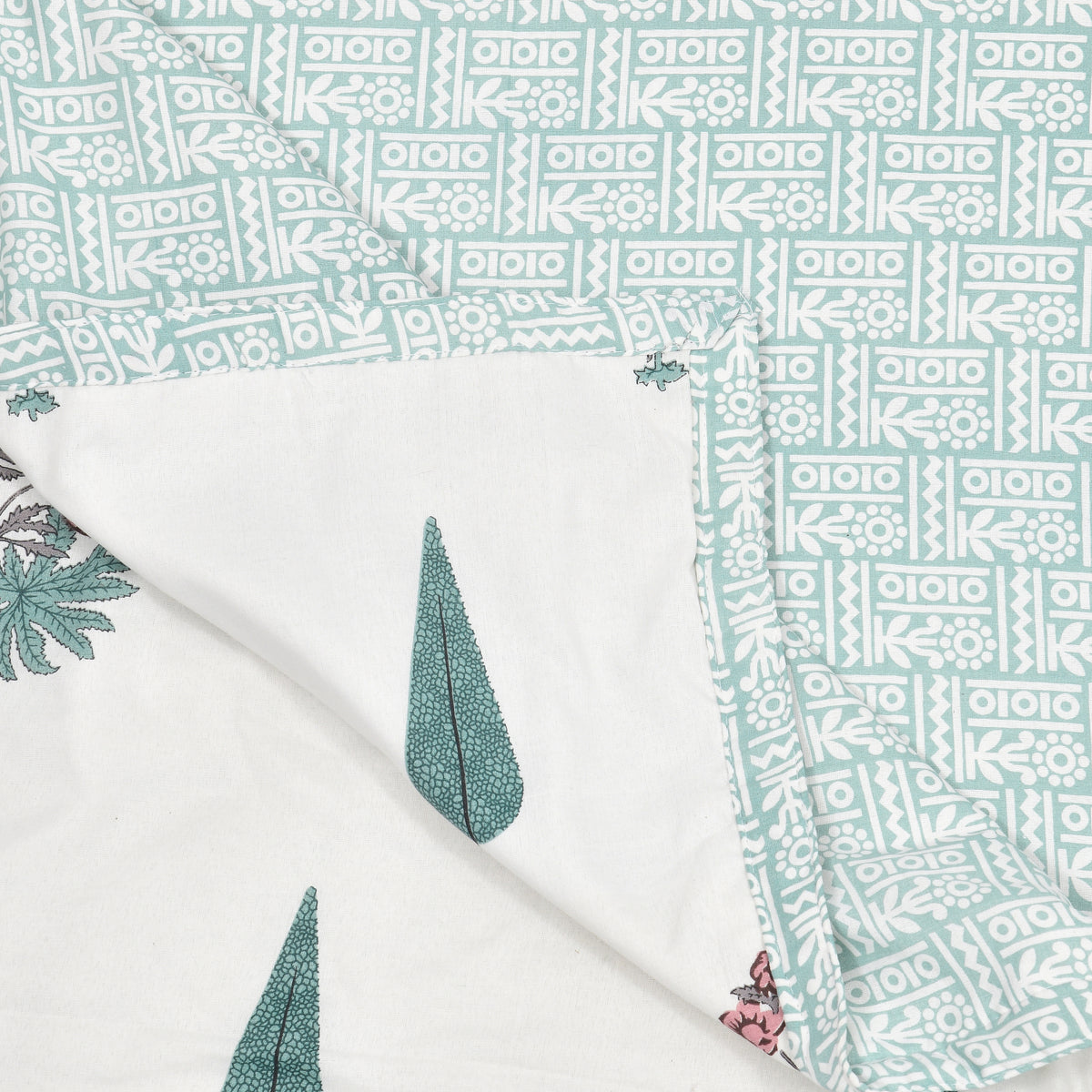 Mughal leaves Cotton Reversible Mulmul Dohar for Double Bed Size